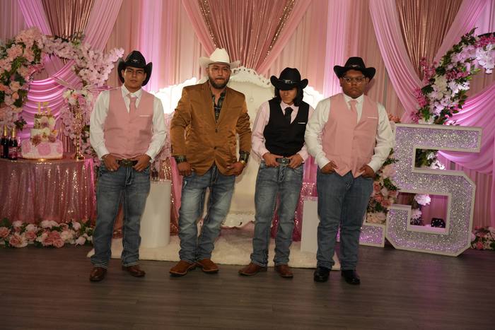 Foto de los XV años de Michell