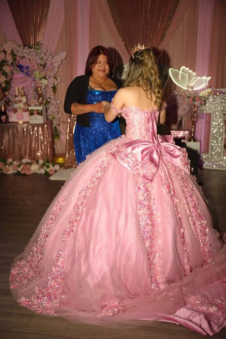 Foto de los XV años de Michell