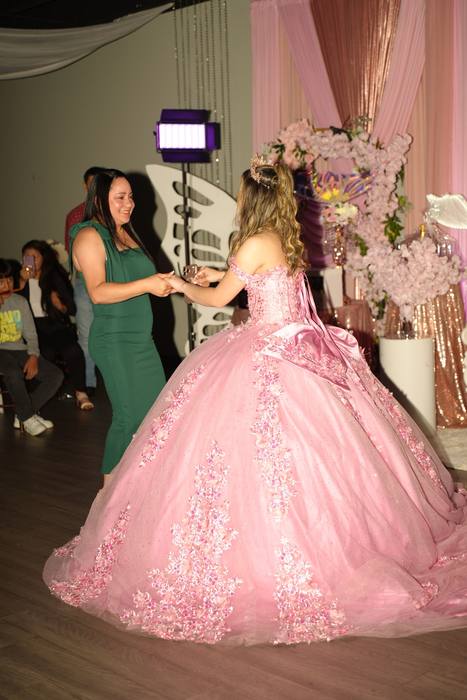 Foto de los XV años de Michell