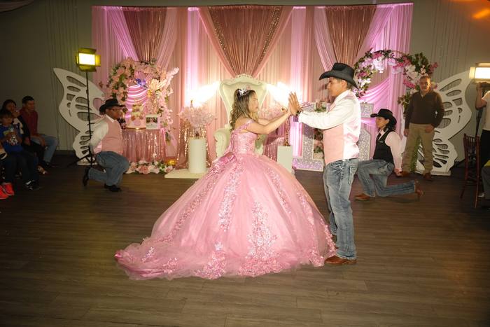 Foto de los XV años de Michell