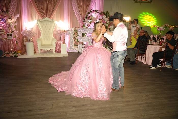 Foto de los XV años de Michell