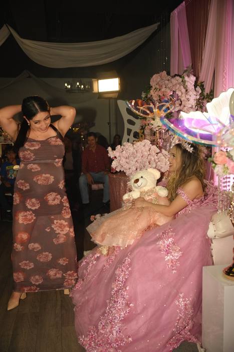 Foto de los XV años de Michell