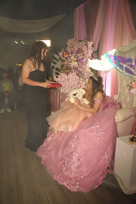 Foto de los XV años de Michell