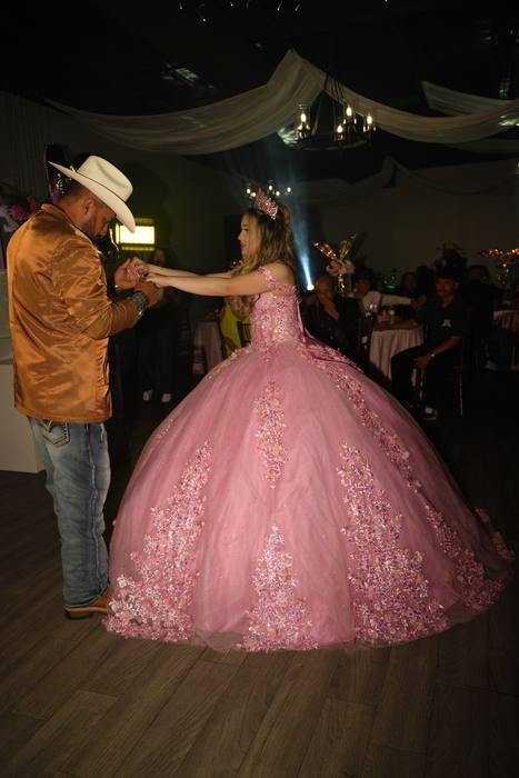 Foto de los XV años de Michell