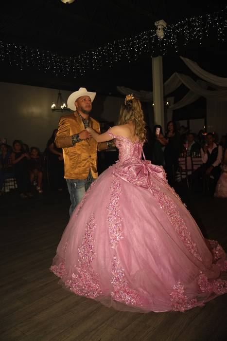 Foto de los XV años de Michell