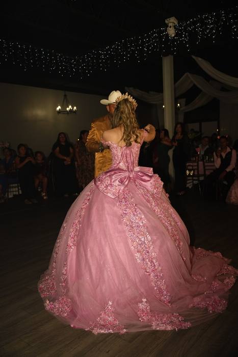 Foto de los XV años de Michell