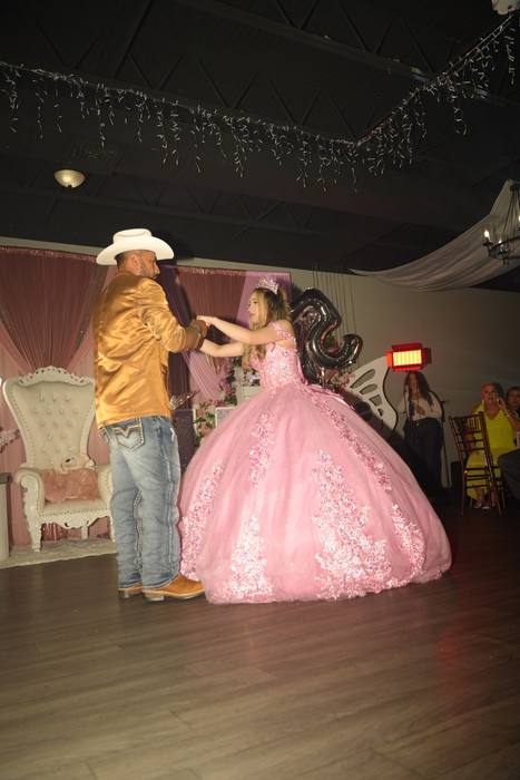 Foto de los XV años de Michell