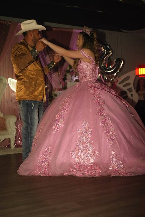 Foto de los XV años de Michell
