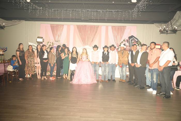 Foto de los XV años de Michell