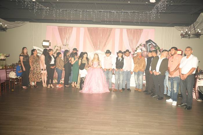 Foto de los XV años de Michell