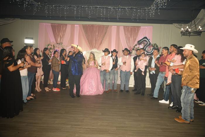 Foto de los XV años de Michell