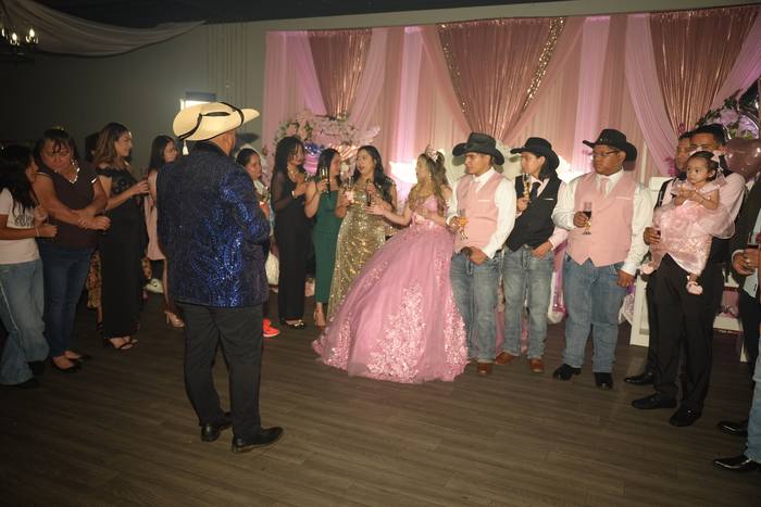 Foto de los XV años de Michell