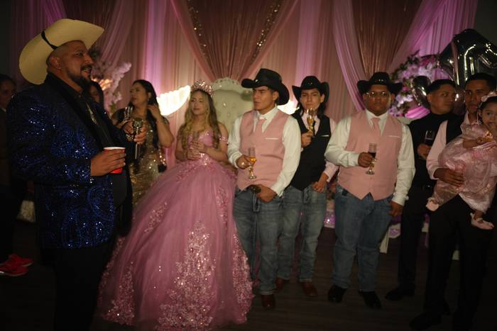 Foto de los XV años de Michell
