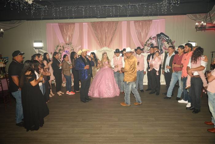 Foto de los XV años de Michell