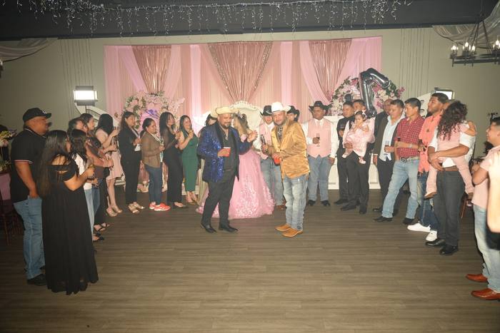 Foto de los XV años de Michell