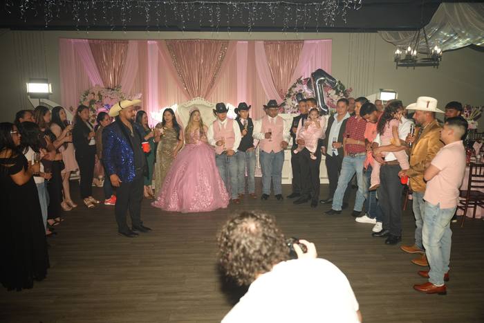 Foto de los XV años de Michell