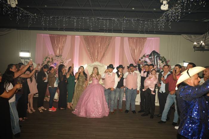 Foto de los XV años de Michell