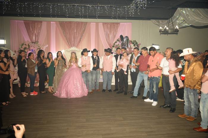 Foto de los XV años de Michell