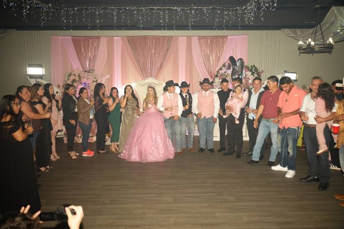 Foto de los XV años de Michell