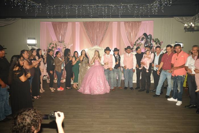 Foto de los XV años de Michell