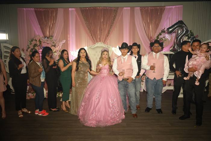 Foto de los XV años de Michell