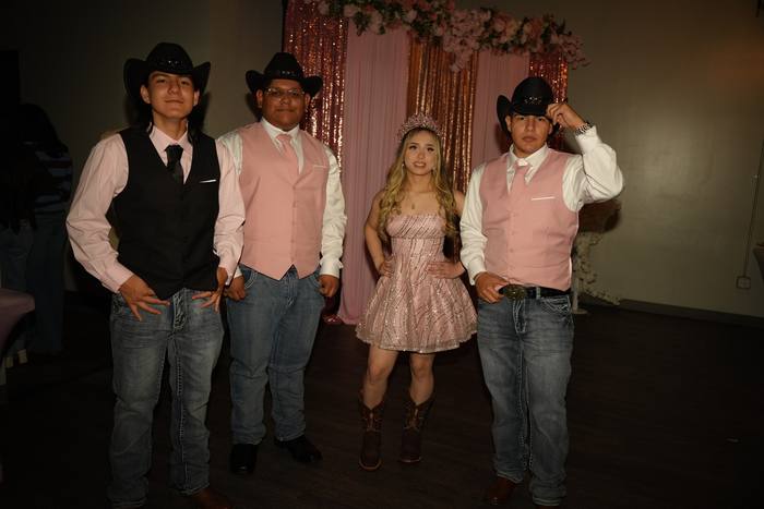 Foto de los XV años de Michell
