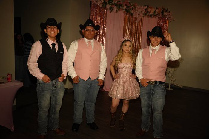 Foto de los XV años de Michell