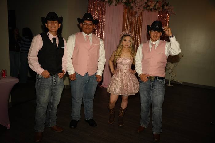 Foto de los XV años de Michell