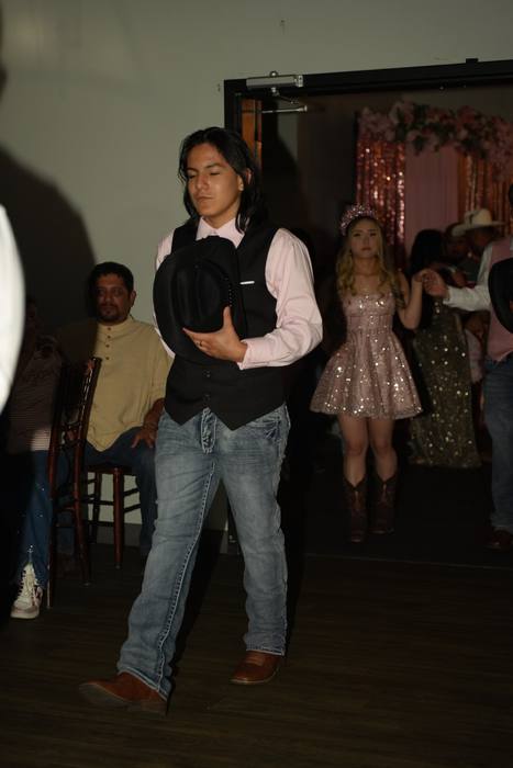Foto de los XV años de Michell