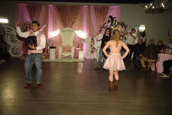 Foto de los XV años de Michell