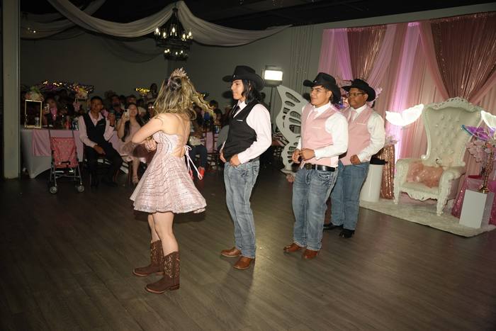 Foto de los XV años de Michell