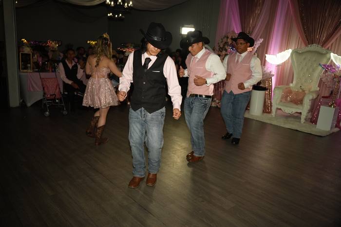 Foto de los XV años de Michell