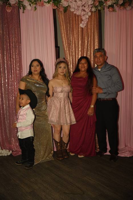 Foto de los XV años de Michell