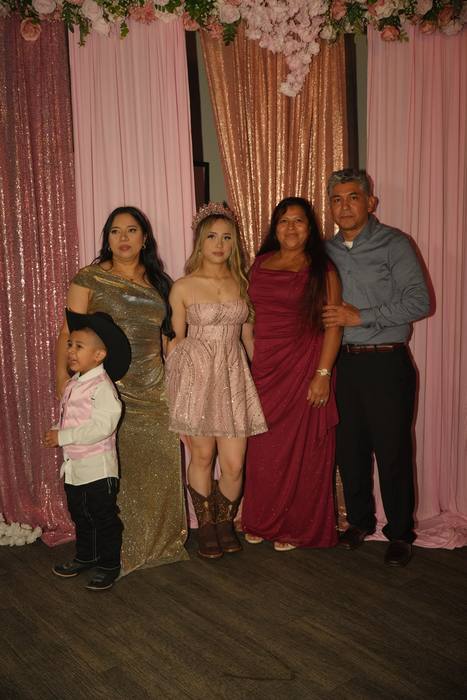 Foto de los XV años de Michell