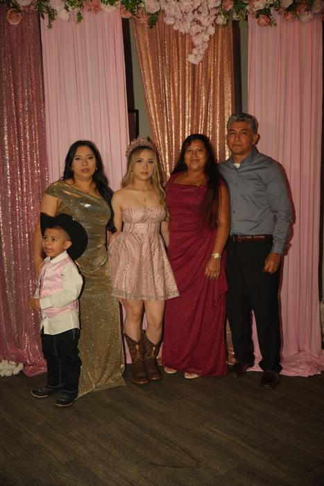 Foto de los XV años de Michell
