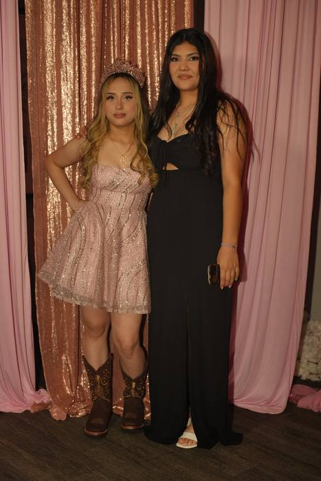 Foto de los XV años de Michell