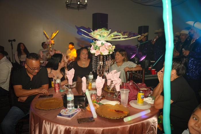 Foto de los XV años de Michell