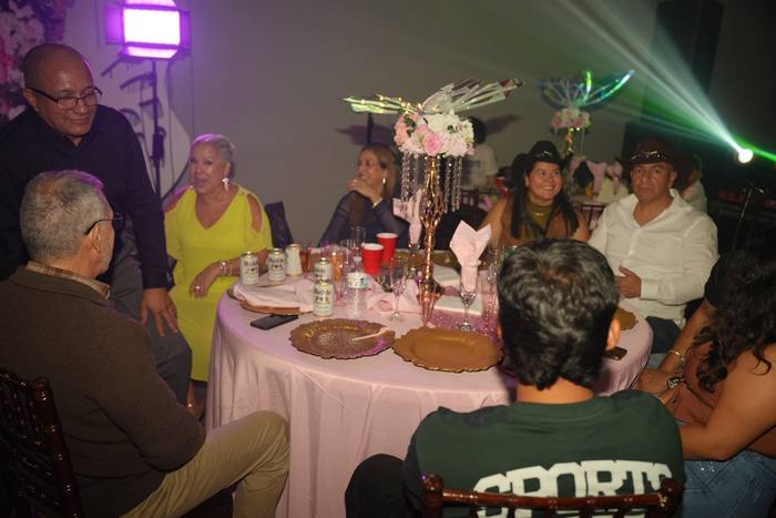Foto de los XV años de Michell