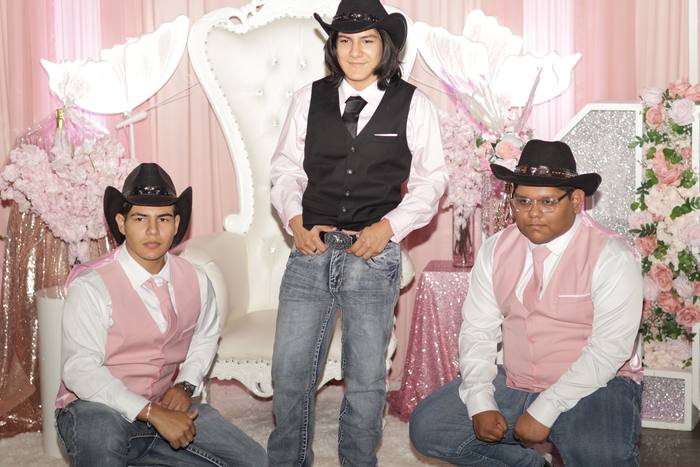 Foto de los XV años de Michell