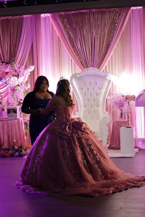 Foto de los XV años de Michell