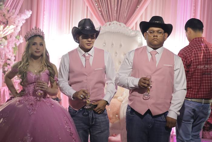 Foto de los XV años de Michell